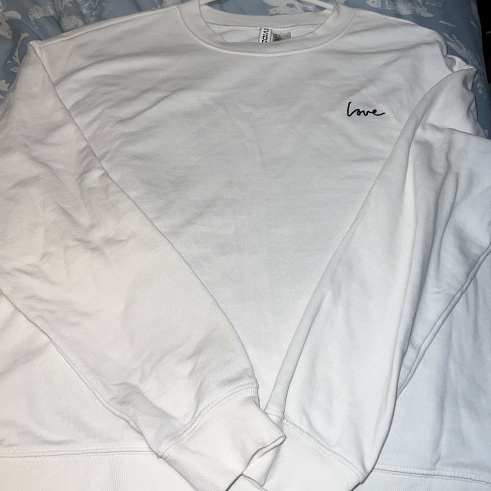 Women's White Crewneck Sweatshirt with 'Love' Script